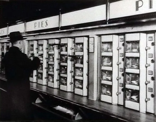 The Booth Built for Dozing: When American Eateries Charged You to Sleep It Off